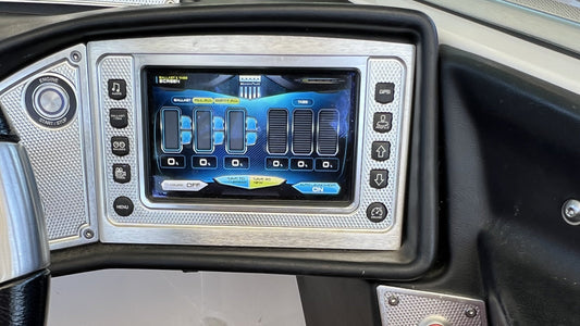 2013 Mastercraft 7-inch Murphy Enovation HV700 touch screen display showing ghost touch and phantom input failure