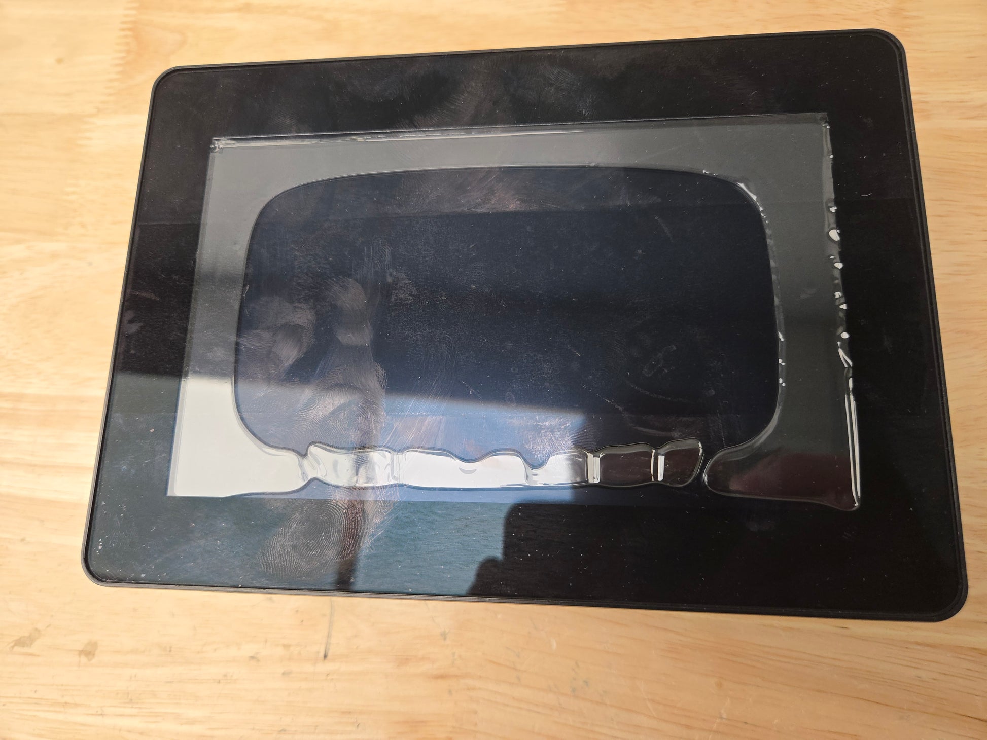 delaminated tahoe screen 